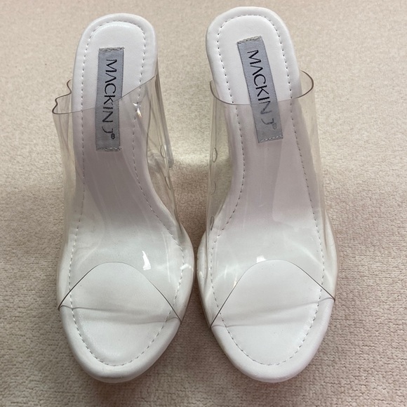 Mackinj Transparent Open Toe 4.5” Block Heel Size 7 - Picture 4 of 12